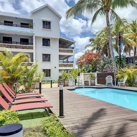 Sunkissed - Brand New Beach Apartment Located 50M From Beach Flic en Flac Luaran gambar