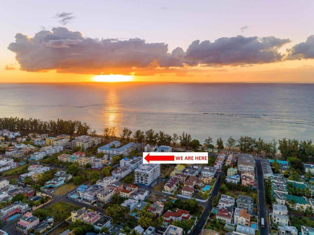 Sunkissed - Brand New Beach Apartment Located 50M From Beach Flic en Flac Luaran gambar