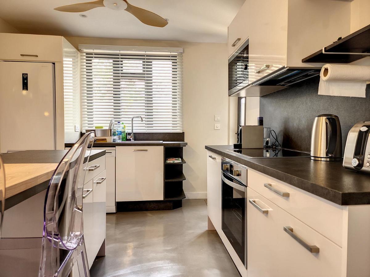 Sunkissed - Brand New Beach Apartment Located 50M From Beach Flic en Flac Luaran gambar