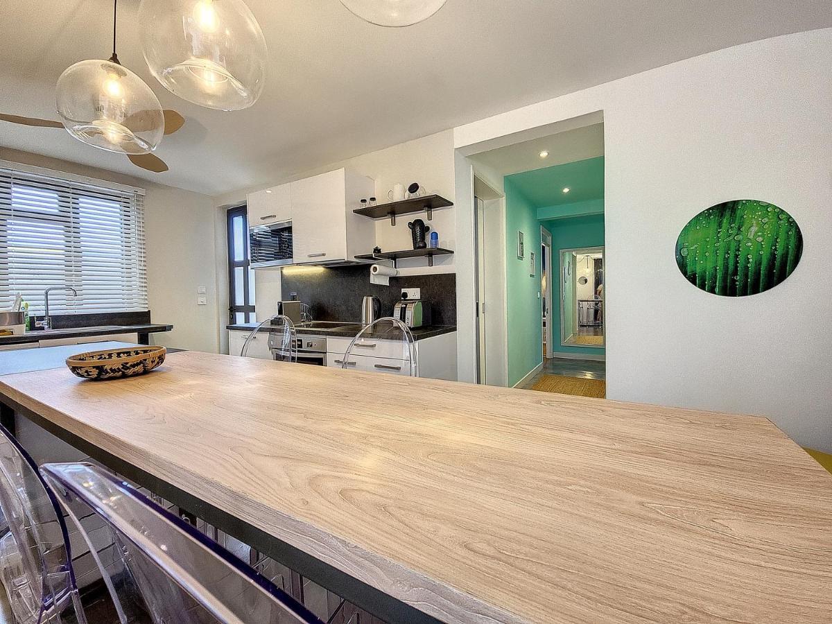 Sunkissed - Brand New Beach Apartment Located 50M From Beach Flic en Flac Luaran gambar