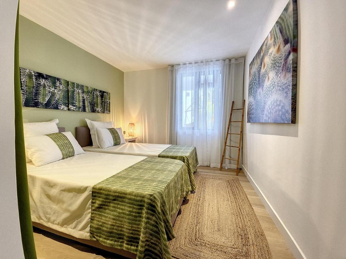Sunkissed - Brand New Beach Apartment Located 50M From Beach Flic en Flac Luaran gambar