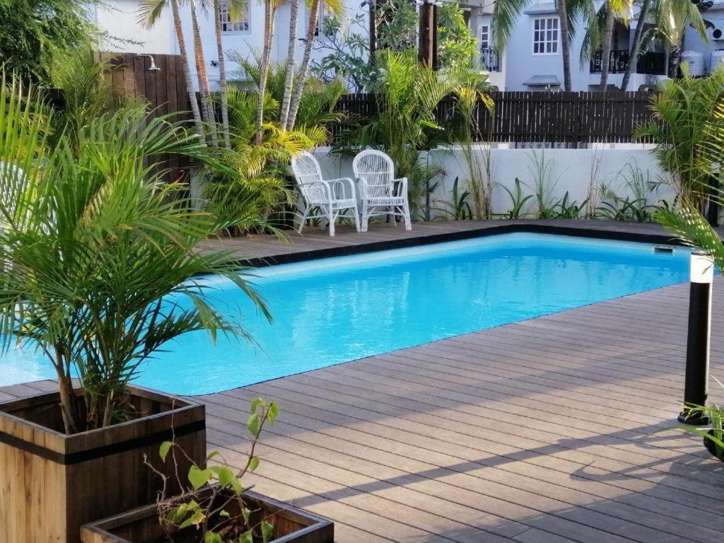 Sunkissed - Brand New Beach Apartment Located 50M From Beach Flic en Flac Luaran gambar
